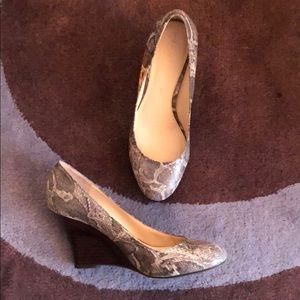Snakeskin leather wedges
